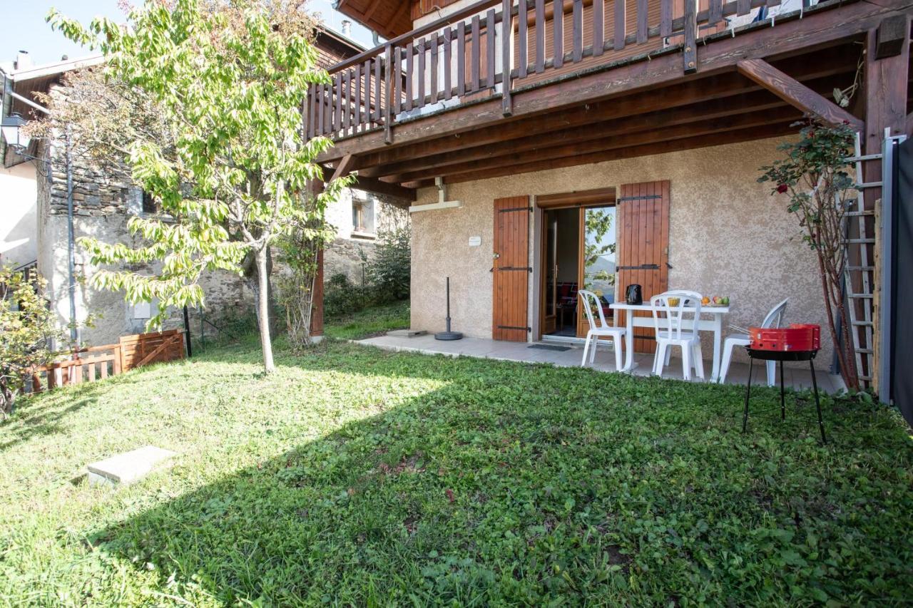 Le Mont Guillaume - 1 Chambre Terrasse Et Jardin Διαμέρισμα Saint-André-dʼEmbrun Εξωτερικό φωτογραφία