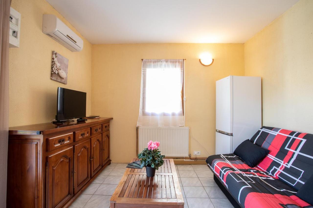 Le Mont Guillaume - 1 Chambre Terrasse Et Jardin Διαμέρισμα Saint-André-dʼEmbrun Εξωτερικό φωτογραφία