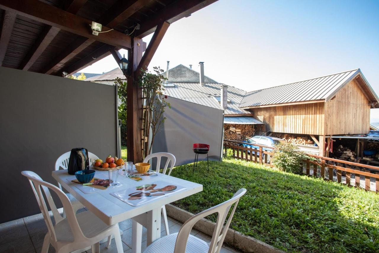 Le Mont Guillaume - 1 Chambre Terrasse Et Jardin Διαμέρισμα Saint-André-dʼEmbrun Εξωτερικό φωτογραφία